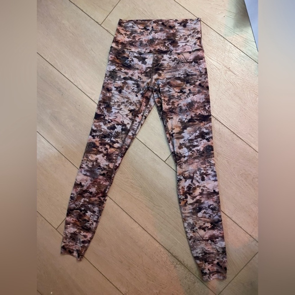 Lululemon Leggings - Picture 6 of 17